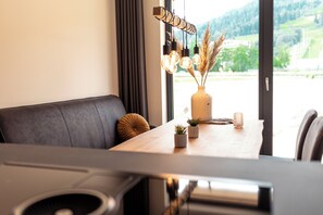 Superior Ferienwohnung mit 2 Schlafzimmern & IR-Sauna | Wi-Fi gratuit