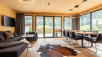 4 bedrooms, free WiFi, bed sheets