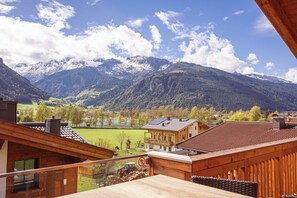 Superior Ferienhaus # 4A mit Sauna | Iron/ironing board, free WiFi - Tauernlodges Uttendorf by ALPS RESORTS (Uttendorf)
