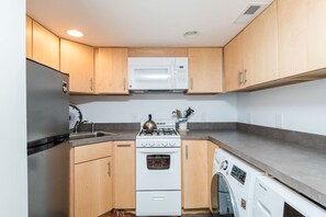 Dishwasher, coffee/tea maker