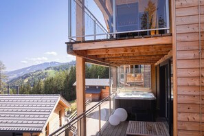 Premium Chalet # 06 mit Sauna & Whirlpool außen | Terrace/patio - Alpenchalets Reiteralm by ALPS RESORTS (Schladming)