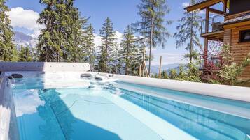 Premium Chalet # 13 mit Sauna & Swim Spa | Terrace/patio