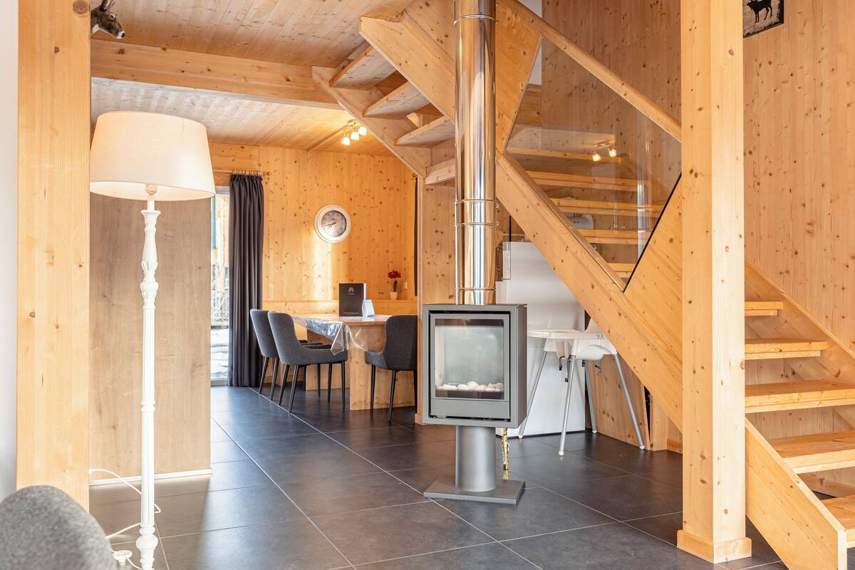 Ferienhaus # 23 mit 4 Schlafzimmern & IR-Sauna