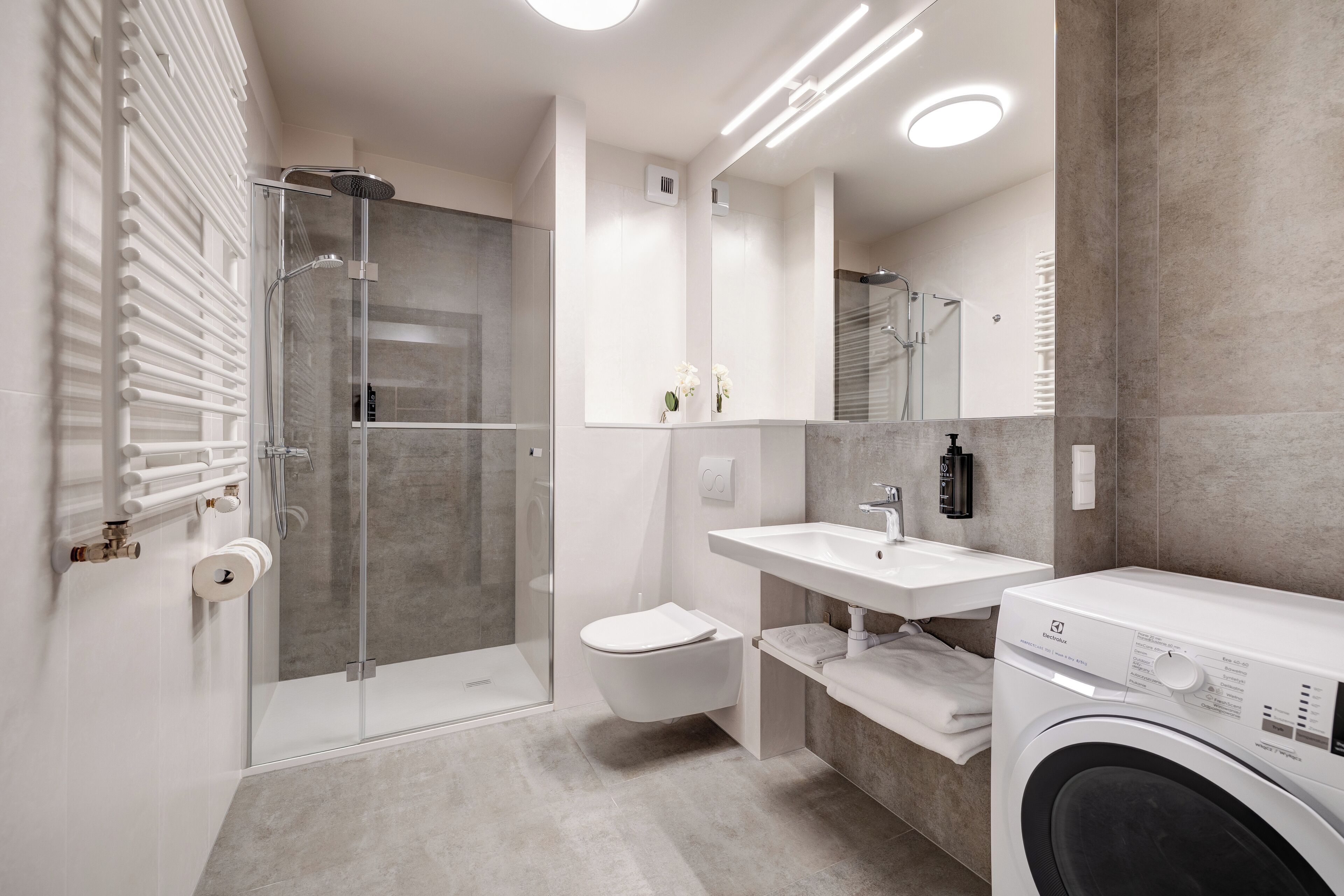 Studio Suite, Balcony, Courtyard View | Bathroom