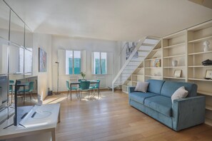 Classic Apartment | Living area - Florentine Gem Apartment (Florence)