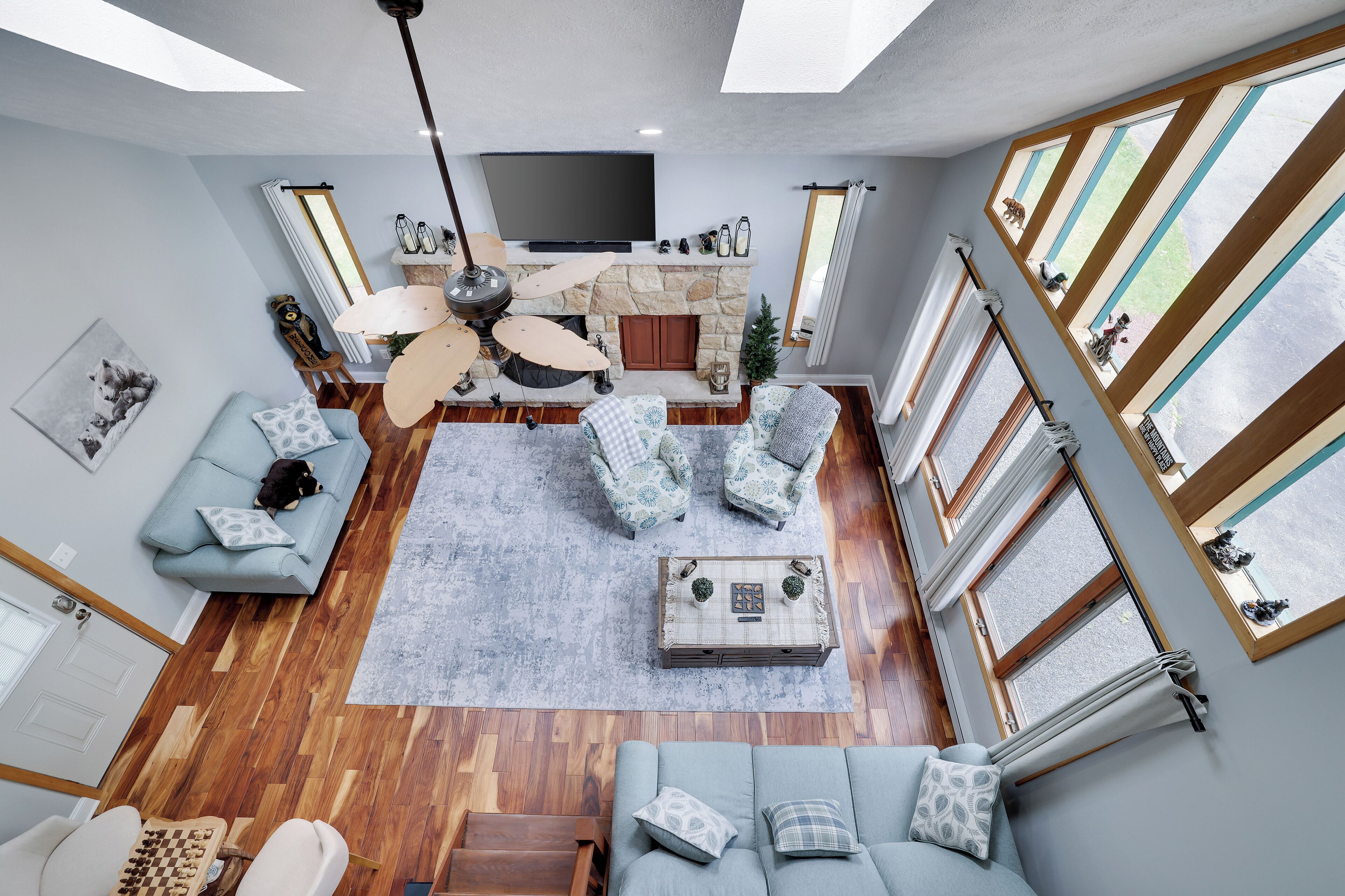 Smart TV, fireplace, video games