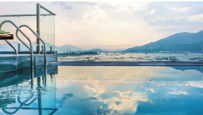 ENTIRE VILLA#10BEDROOMS#ROOFTOPPOOL#danangbayview
