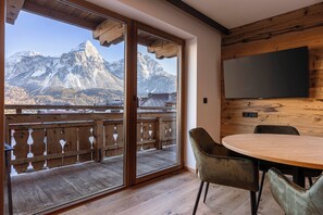 Ferienwohnung mit 2 Schlafzimmern für 4 Personen | 3 habitaciones, cunas y wifi gratis 