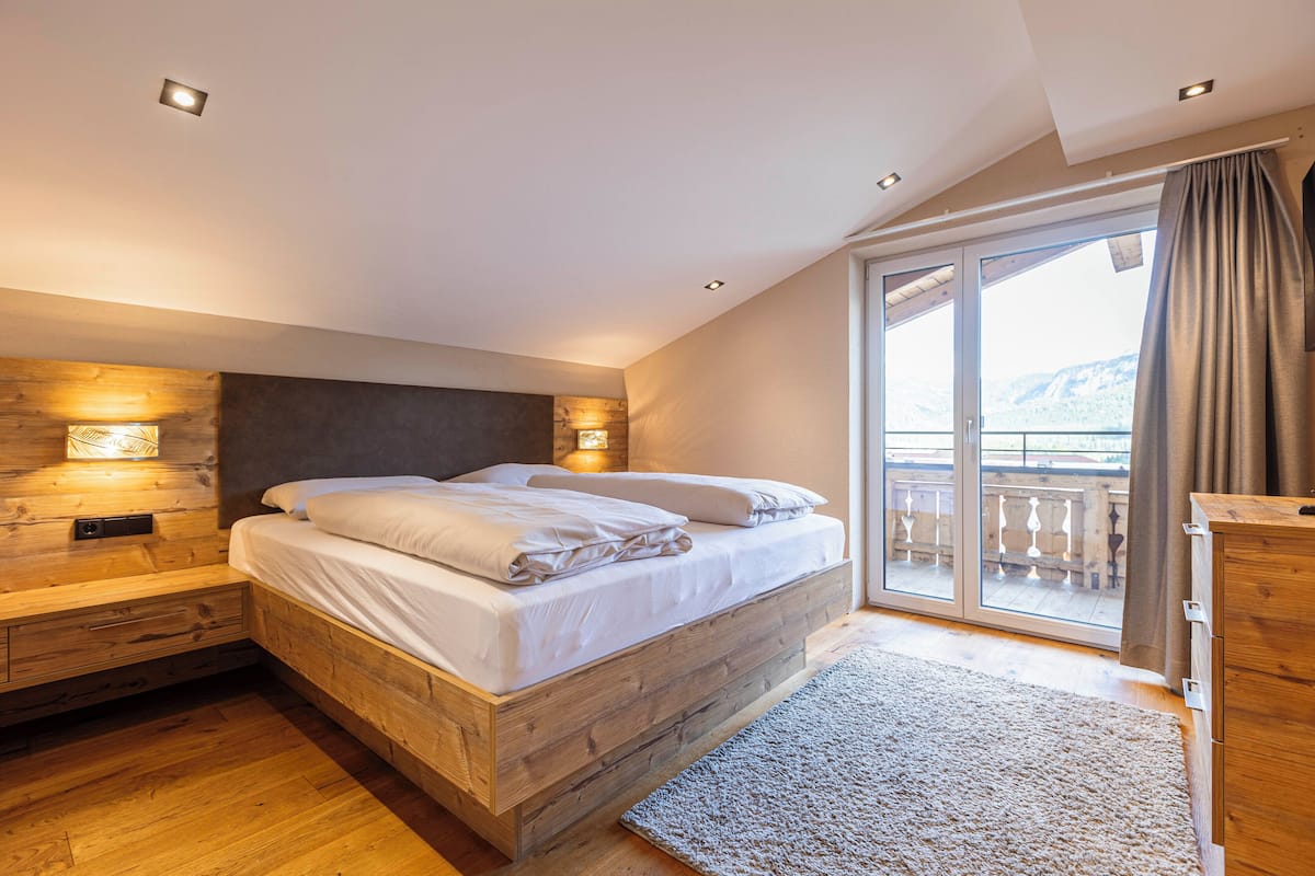 Penthouse mit 2 Schlafzimmern für 5 Personen | 유아용 침대, 무료 WiFi, 침대 시트