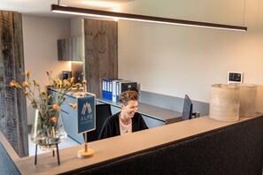 Reception - Brixental Suites Hopfgarten by ALPS RESORTS (Hopfgarten im Brixental)