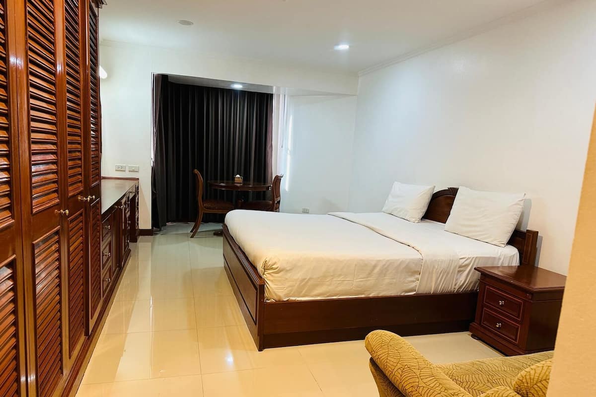 Studio | 1 kamar tidur, brankas, meja kerja, dan setrika/meja setrika