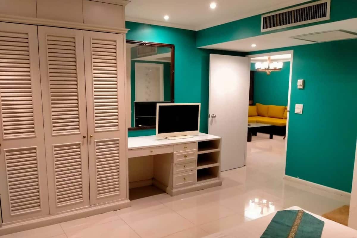 Kamar Elite, 2 kamar tidur | 1 kamar tidur, brankas, meja kerja, dan setrika/meja setrika