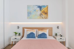 2 bedrooms, WiFi, bed sheets - Acropolis area 7 min walk to ancient sites and metro (Athina)