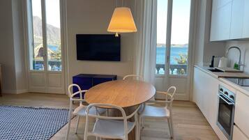 Kühlschrank, Ofen, Herdplatte, Geschirrspüler