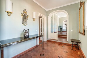 Interior - Maggio 54 - Three Bedroom Apartment, Sleeps 6 (Florence)