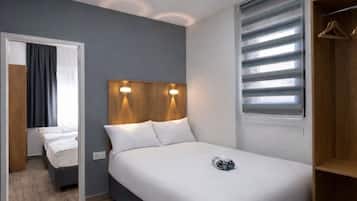 Classic Triple Room | Egyptian cotton sheets, premium bedding, Tempur-Pedic beds, minibar