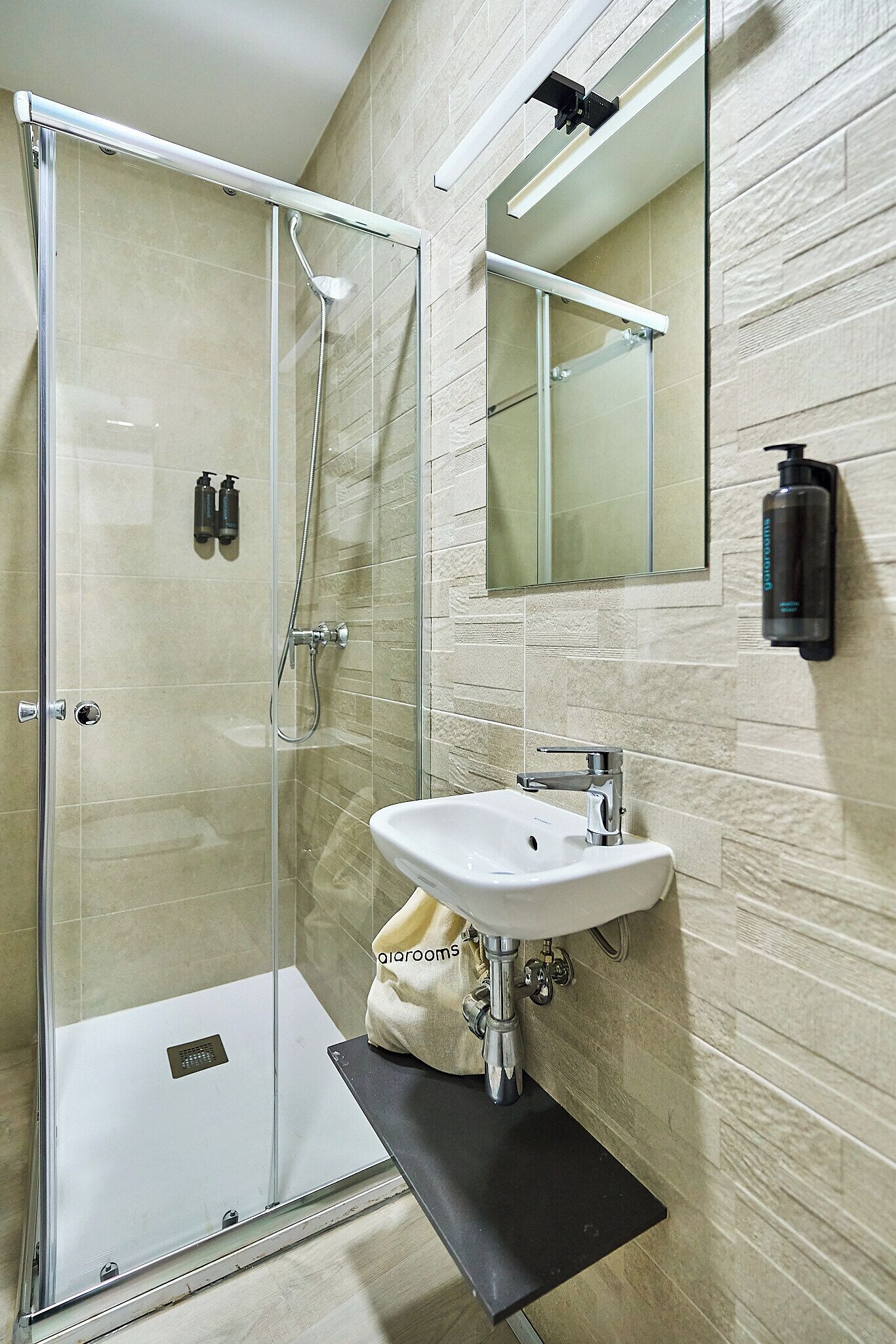 Photo - Hotel Gran Vía by gaiarooms