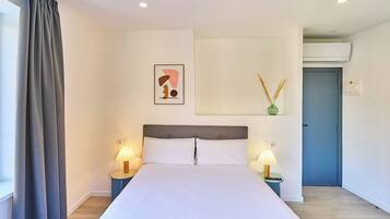 Habitación doble superior | Ropa de cama hipoalergénica y edredones de plumas
