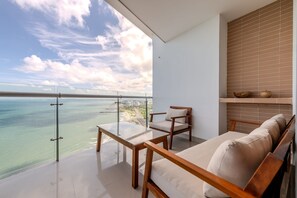 Property grounds - 24th floor ocean view 2BR (Cartagena de Indias)