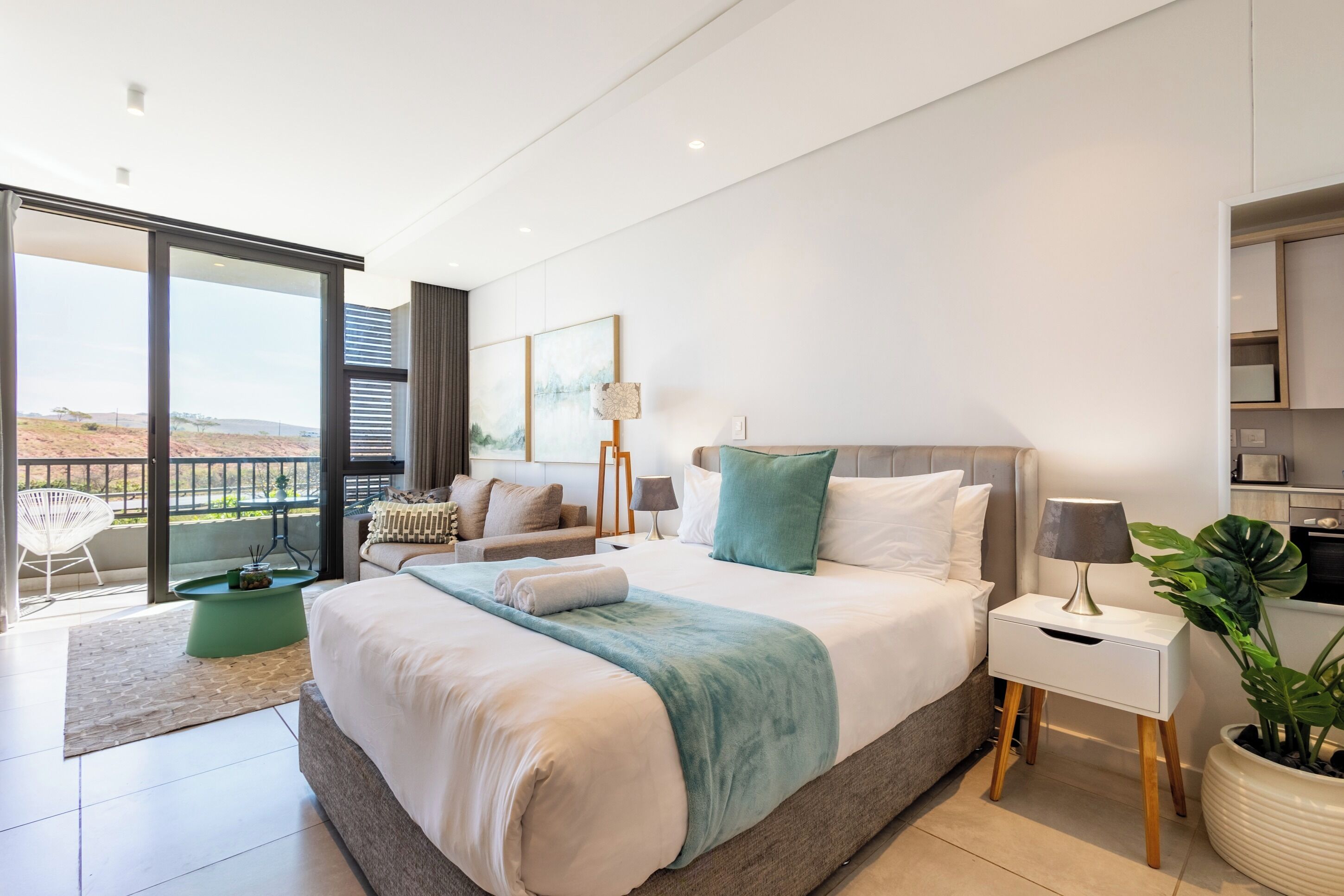 1 dormitorio, tabla de planchar con plancha, Internet y ropa de cama