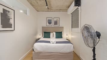 1 bedroom, in-room safe, iron/ironing board, internet