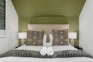 1 soverom, safe på rommet, strykejern/-brett og wi-fi