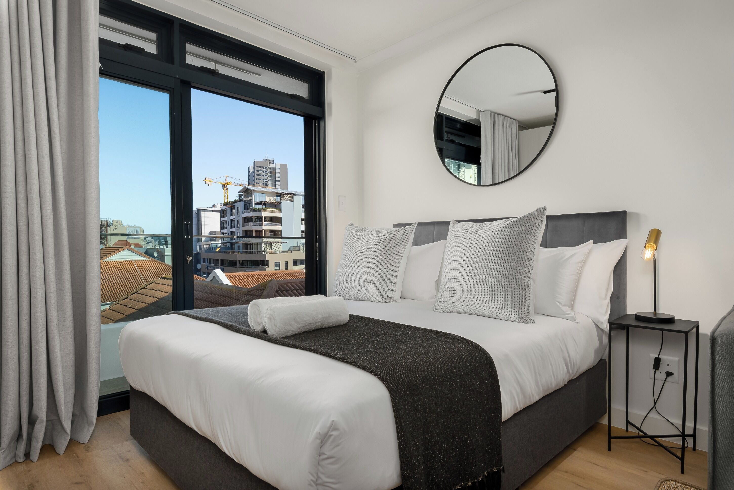 In-room safe, iron/ironing board, WiFi, bed sheets