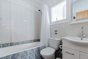 Apartment, Ocean View | Bathroom - Seaview Sanctuary House (Agios Theodoros)