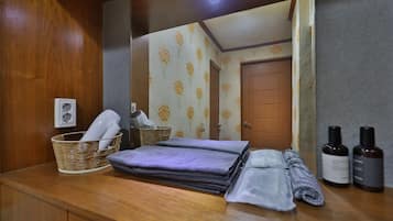 Deluxe Double Room | Desk, laptop workspace