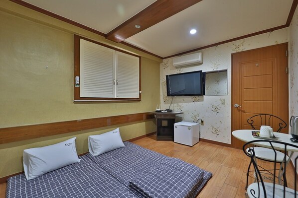 Dortoir partagé | Bureau, espace de travail pour ordinateurs portables