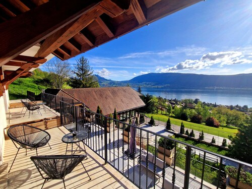 "Annecy Location Prestige: Villa Josephine – Stunning View of Lake Annecy"