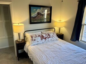 2 bedrooms, free WiFi, bed sheets - PARK RANGER GUEST HOUSE GUADALUPE MOUNTAINS NATIONAL PARK (Dell City)