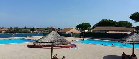 Außenpool (je nach Saison geöffnet)