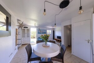 Televisión de pantalla plana 50 cm con canales de televisión digitales