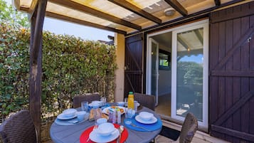 House, 3 Bedrooms, Kitchenette, Ground Floor | Terrace/patio