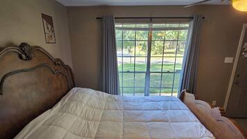 5 bedrooms, free WiFi, bed sheets