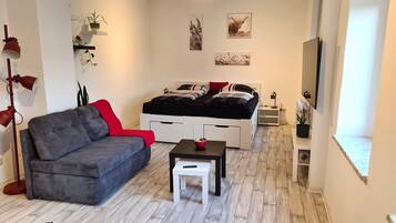 1 bedroom, iron/ironing board, WiFi, bed sheets