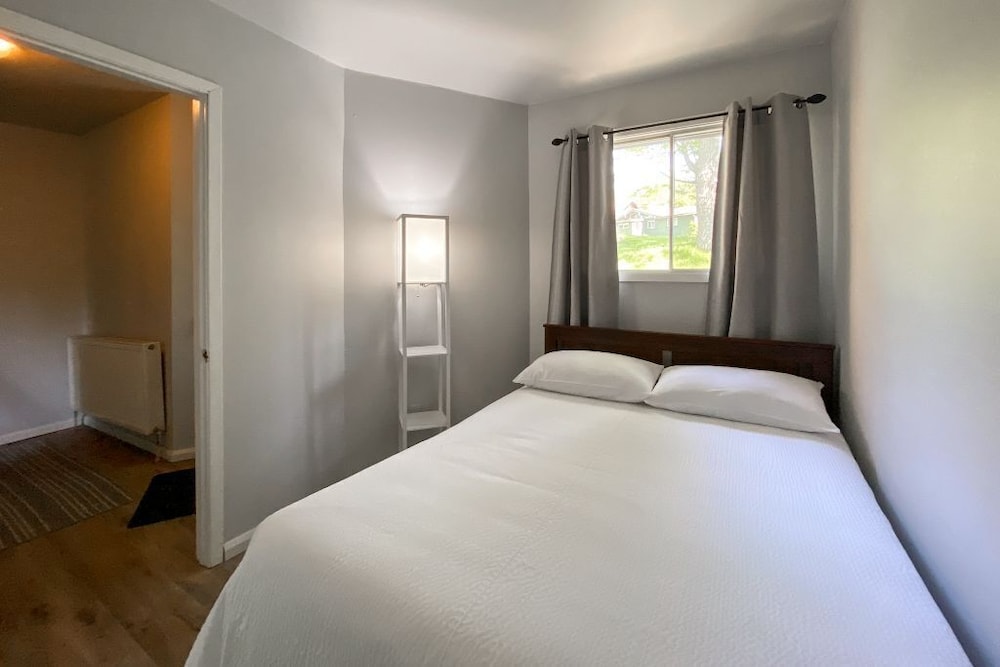 Chalet 19 2 Bedroom King + Double HavelockBelmontMethuen Vrbo