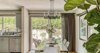 PDX Launching Pad - 2 bedroom house in a close-in, quiet Portland neighborhood