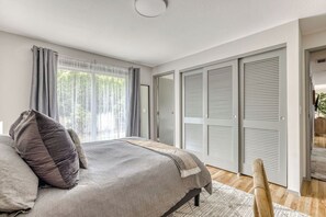 2 bedrooms, desk, iron/ironing board, free WiFi