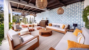 Terrace/patio - Oceanfront Condo Steps Away From Cerritos Beach (Los Cerritos)