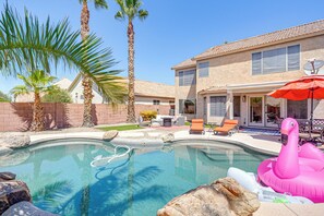 Pool - Outdoor Oasis! Family-Friendly North Phoenix Home (Phoenix)