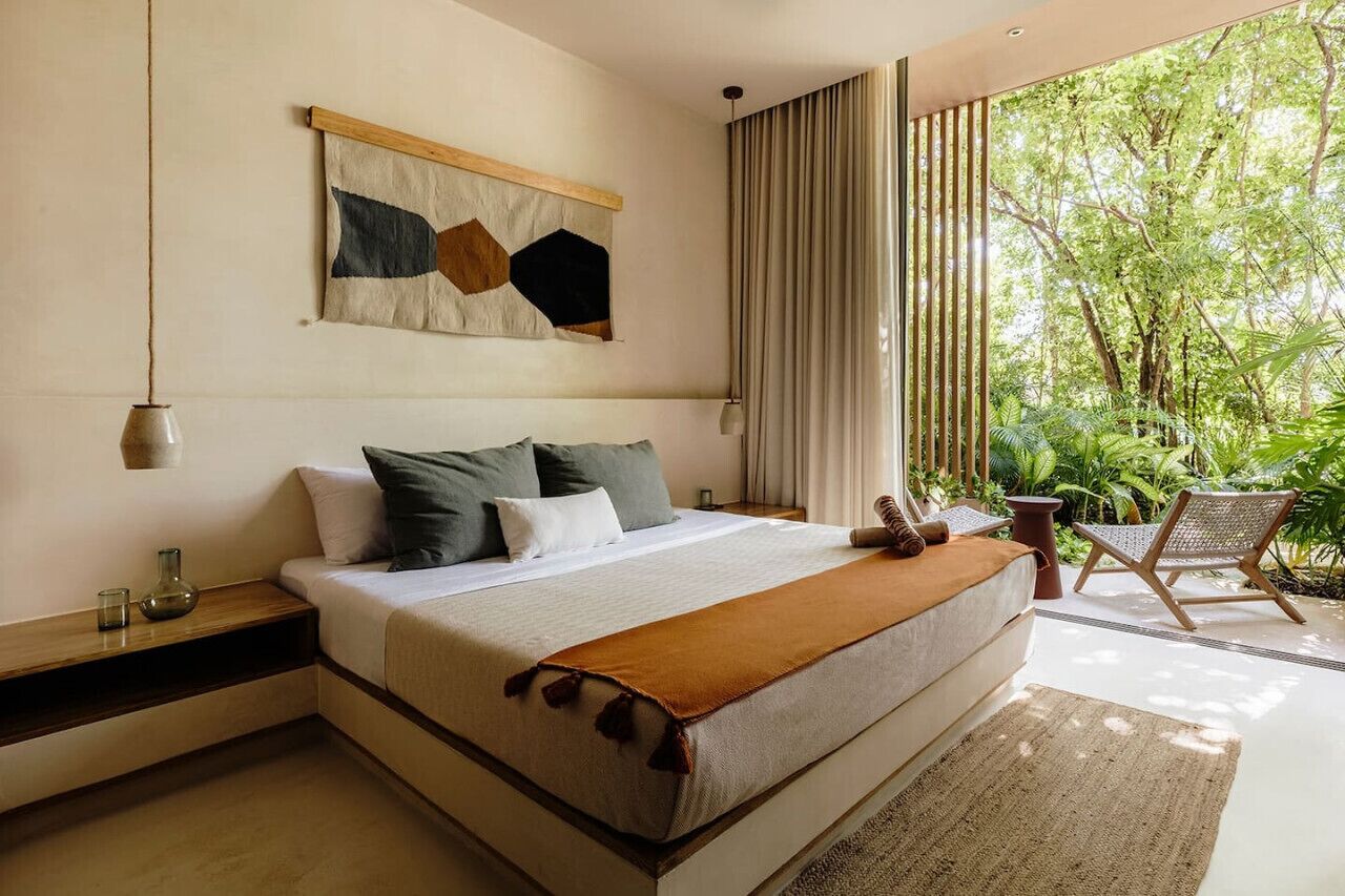 1 bedroom, in-room safe, desk, iron/ironing board