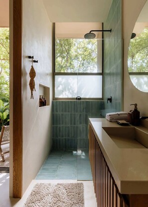 Shower, hair dryer, shampoo - Aflora Quartz Modern Loft with Beach Club Access (Tulum)