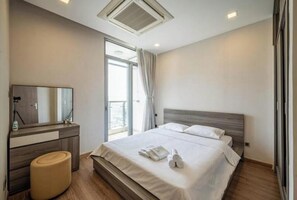 1 bedroom, bed sheets - O Clean Home, Vinhomes Central Park (Ho Chi Minh City)