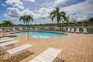 Uklassifisert bilde, 2 av 27, knapp