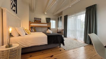 2 多间卧室、熨斗/熨衣板、旅行婴儿床、WiFi