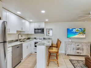 Micro-ondes, four, plaque de cuisson, lave-vaisselle