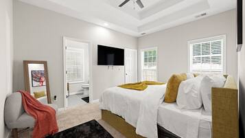 3 slaapkamers, een strijkplank/strijkijzer, wifi, beddengoed