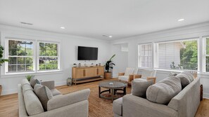 House (5 Bedrooms) | Interior - 16 29th Avenue Isle of Palms Group Retreat (Isle of Palms)